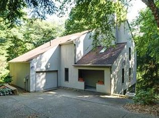 3060 Hartswood Dr, Allison Park, PA