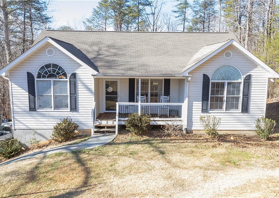 1st image of 272 Cedar Springs Ln