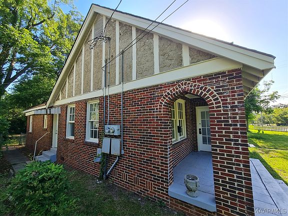 5th image of 2329 Highland Ave