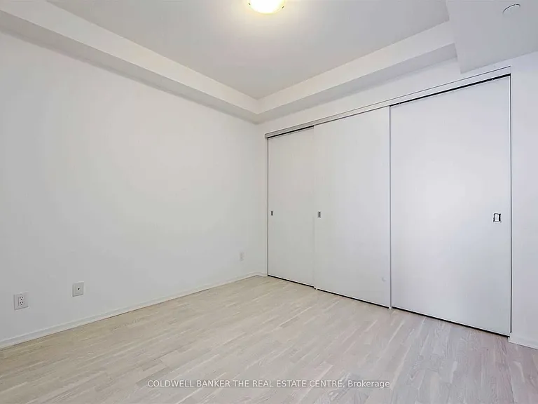 1 Bloor St E #7 — Photo 27
