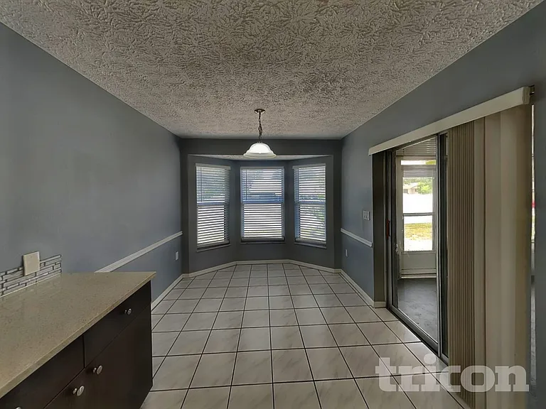 7028 Covewood Dr — Photo 5