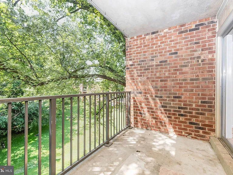 874 College Pkwy #202 — Photo 18