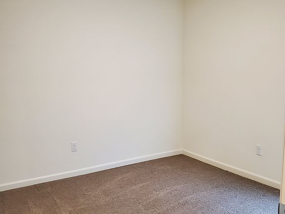 3rd image of 262 Grand Canyon Ct