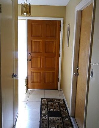 3rd image of 137 Carriage Hill Dr