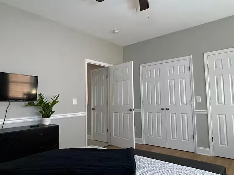 169 E Grand Ave #401 — Photo 15