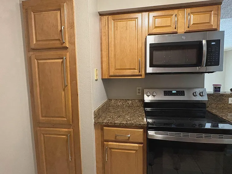 1540 Lincoln Way #201 — Photo 6