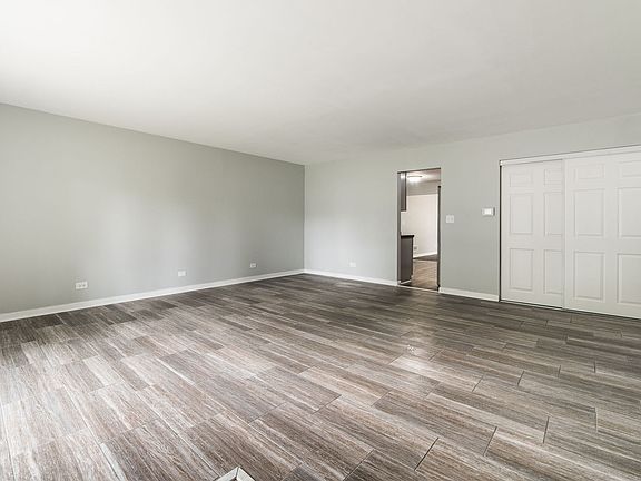 3rd image of 7398 Princeton Circle Dr