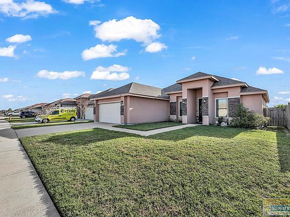 2nd image of 4802 Westgate Cir N