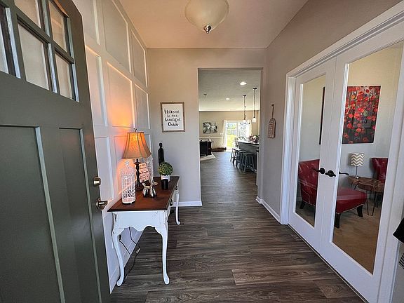 2nd image of 283 Saint Regis Dr
