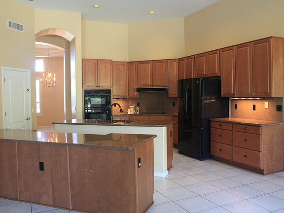 3rd image of 13811 N 55th Pl