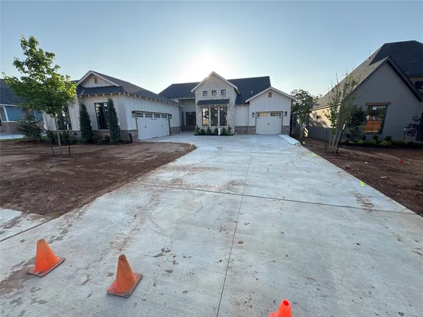 1740 Parkwood Ave, Edmond, OK 73034
