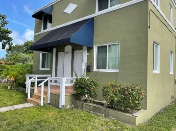 2180 SW 9th St, Miami, FL 33135