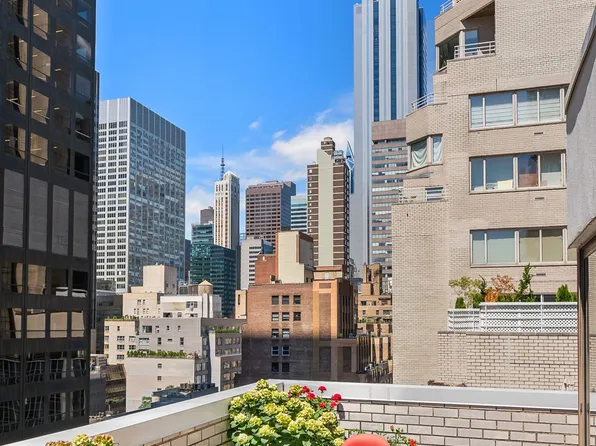 209 East 56th Street PHU image 3 of 24
