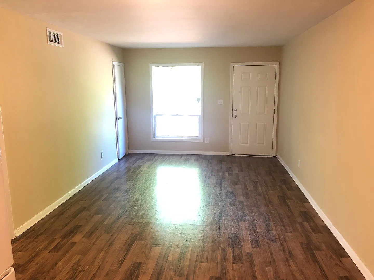 Rock Chapel Apts. — Photo 2
