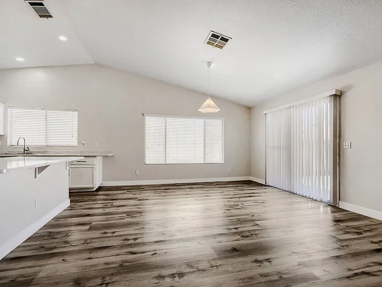 5115 Vista Del Rancho Way — Photo 4