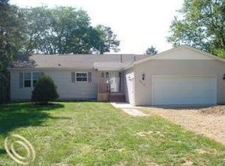 4315 Waterloo Rd, Waterford, MI 48329