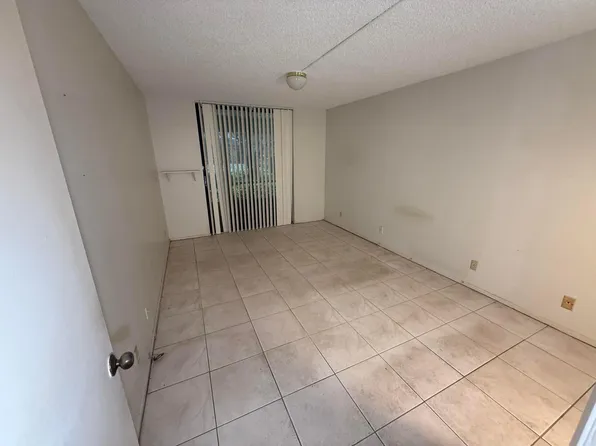 6190 Woodlands Boulevard #118, Tamarac, FL 33319