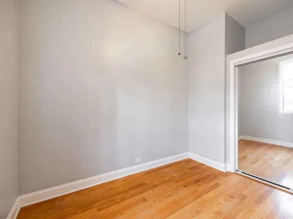 2148 N Milwaukee Ave #3R, Chicago, IL 60647