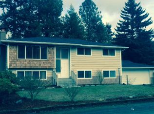 7322 NE 143rd St, Kenmore, WA 98028