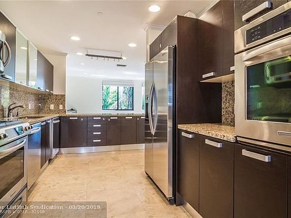 4th image of 10203 W Bay Harbor Dr #4