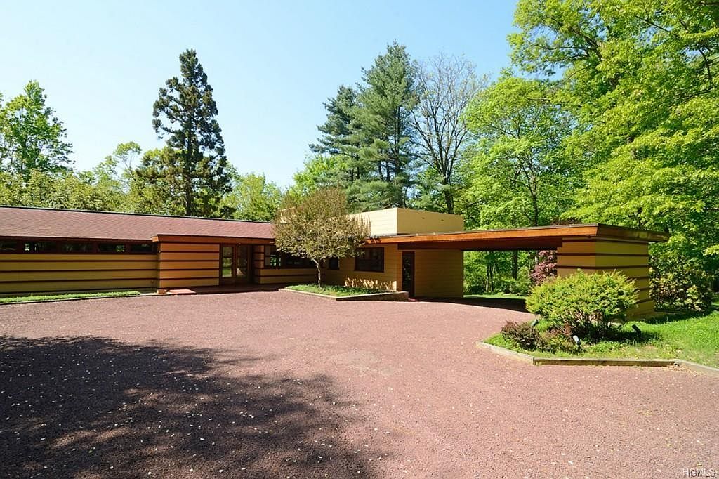 洋書 Mountain Houses 48 Clausland Mountain Road, Blauvelt, NY 10913 | Zillow