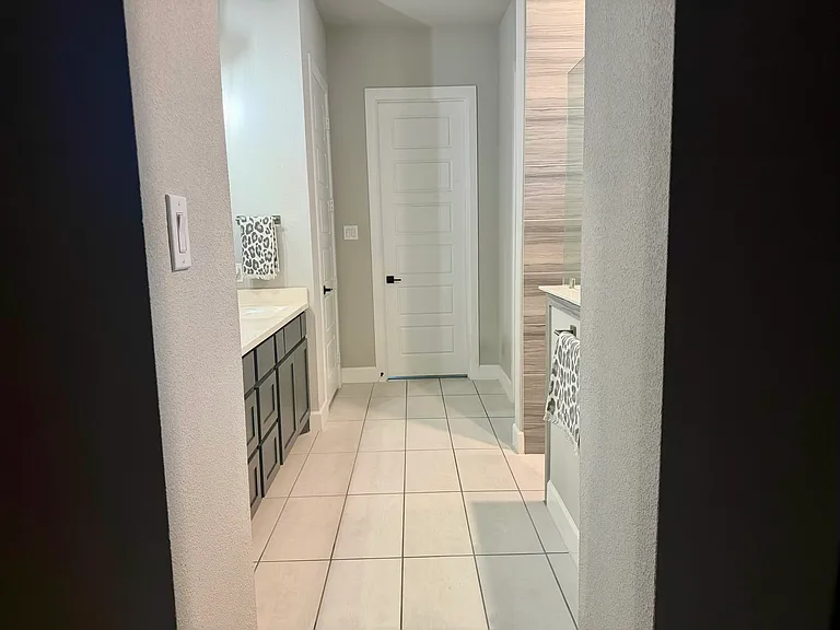 2413 Stella Ln — Photo 44
