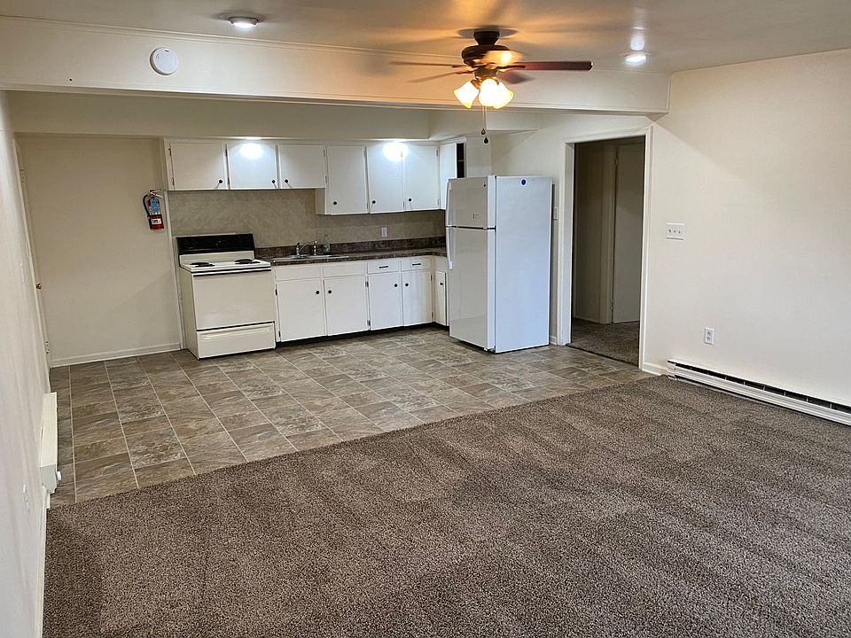 1st image of 420-430 E High St #8