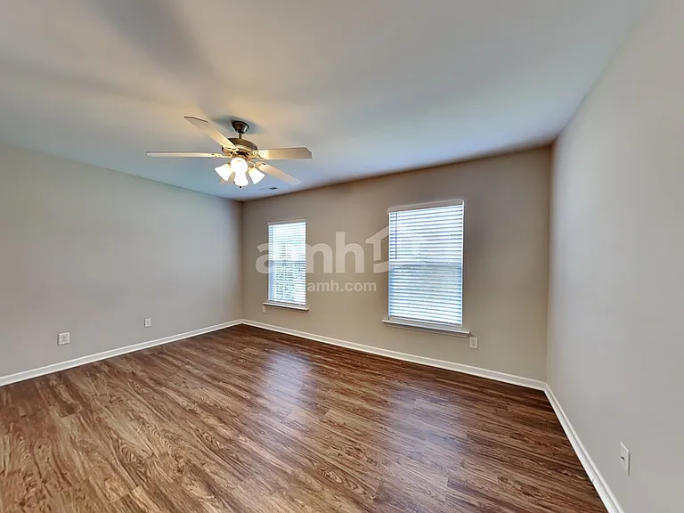 1933 Sterling Hill Dr — Photo 14