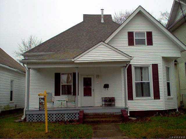 1st image of 127 NE 1st St