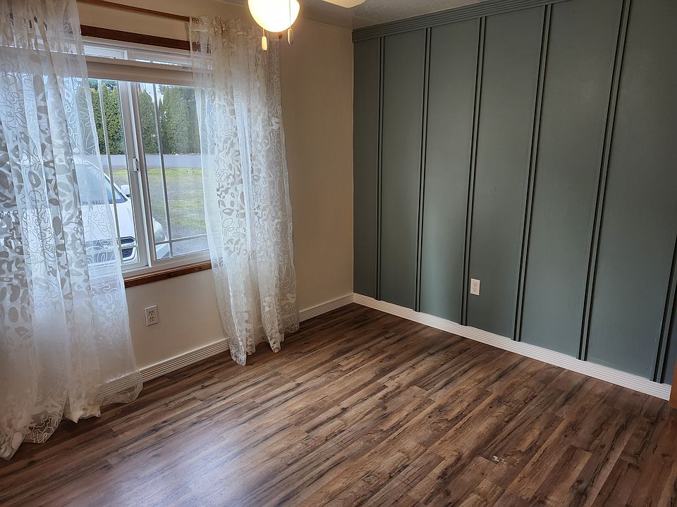 1st image of 970 Indian Creek Rd