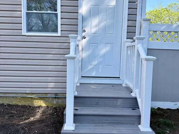 (undisclosed Address), East Setauket, NY 11733