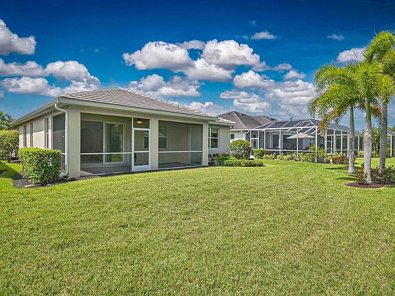 3rd image of 10530 Otter Key Ln