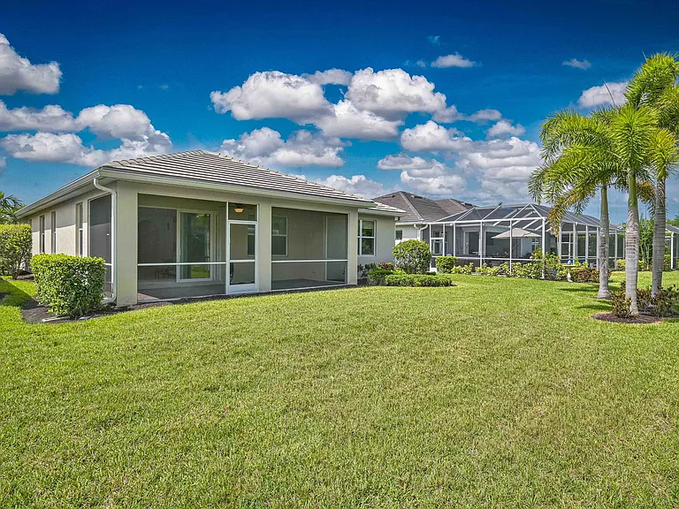 10530 Otter Key Ln — Photo 3