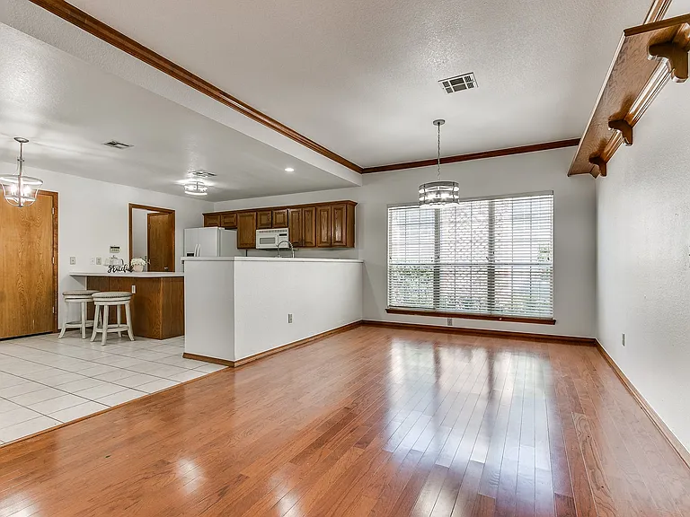 6439 Masons Dr — Photo 31