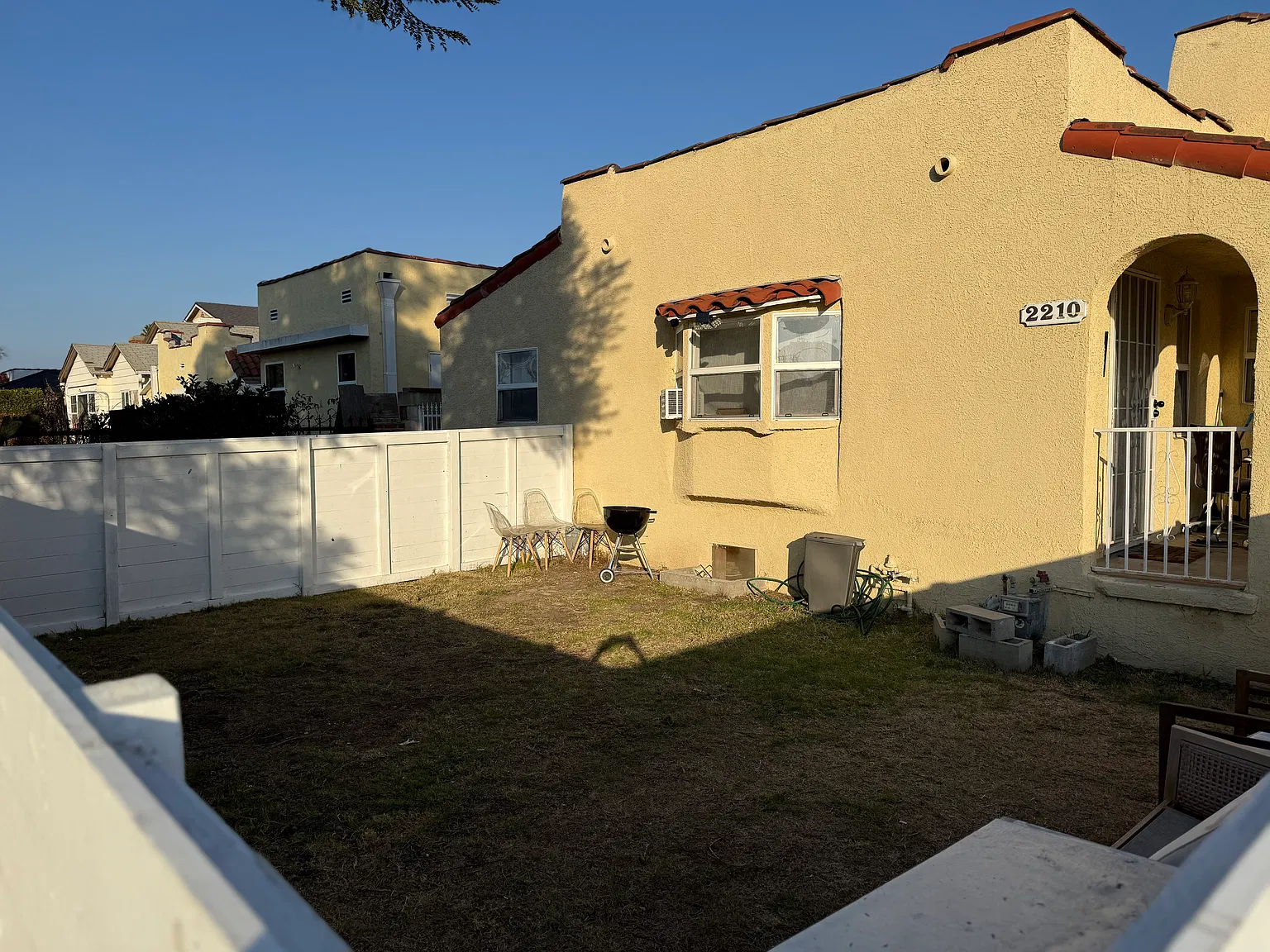 2210 Clyde Ave — Photo 2