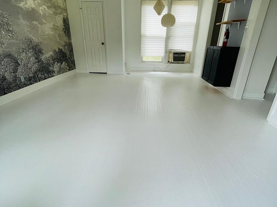 1st image of 806 Richardson Ave