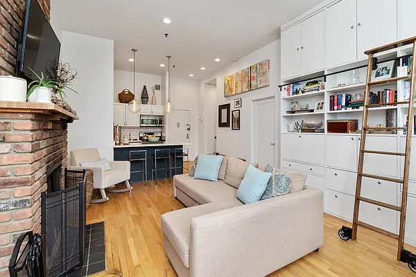 Sold by Owner | media 16