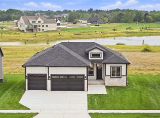 1611 NE Threshold Dr, Ankeny, IA 50021