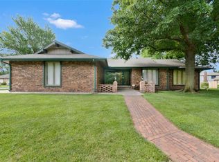 1552 N Amarado St, Wichita, KS 67212