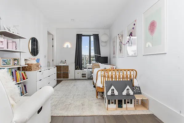 Sold by Douglas Elliman | media 7