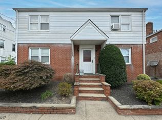 35 Mangold St, Haledon, NJ 07508