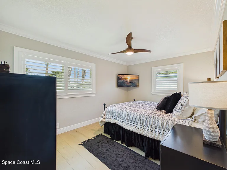 172 E Dover St — Photo 24