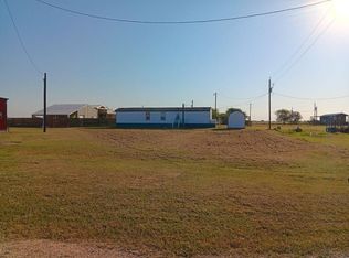 38 Clam Dr, Palacios, TX 77465