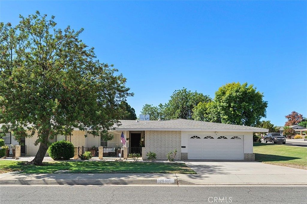 25611 Cherry Hills Blvd — California Golf & Art Country Club