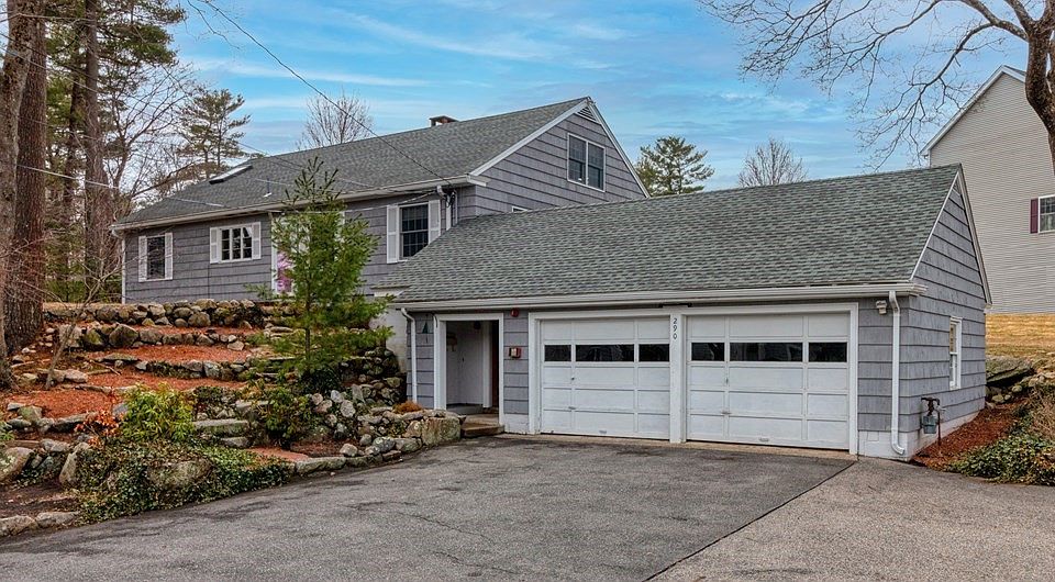 1st image of 290 Essex St