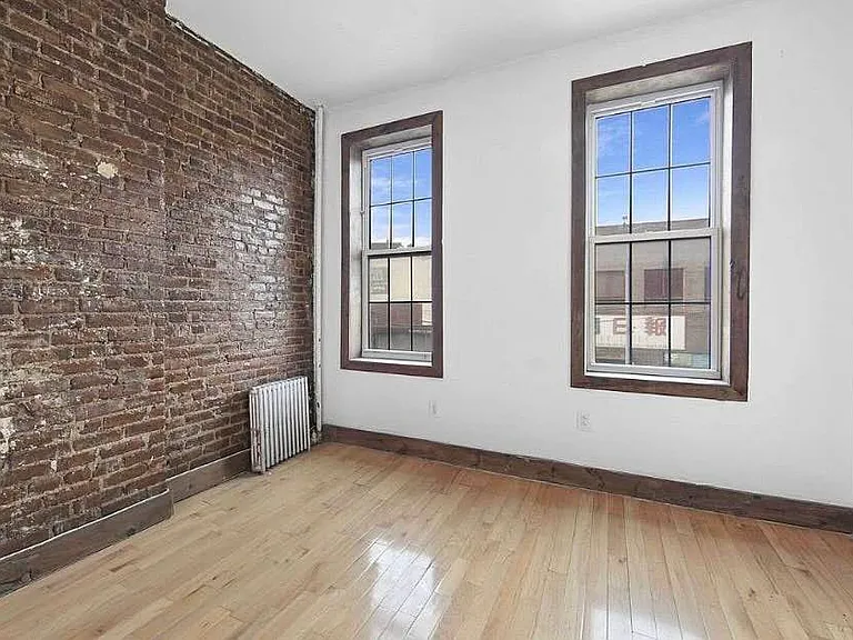 886 Flushing Ave #2R — Photo 5