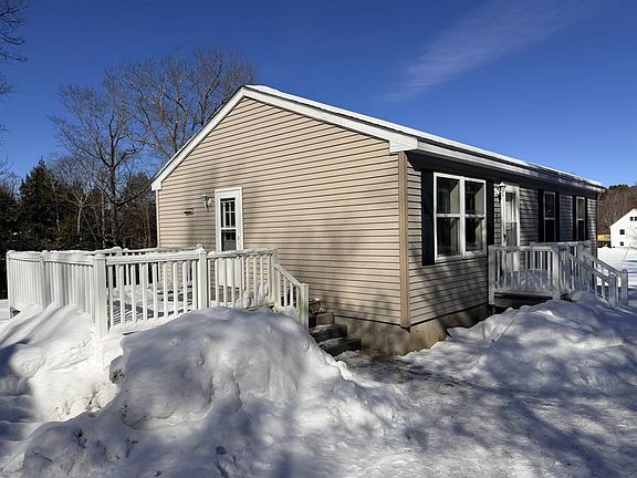 2nd image of 98 Ledge Hill Rd