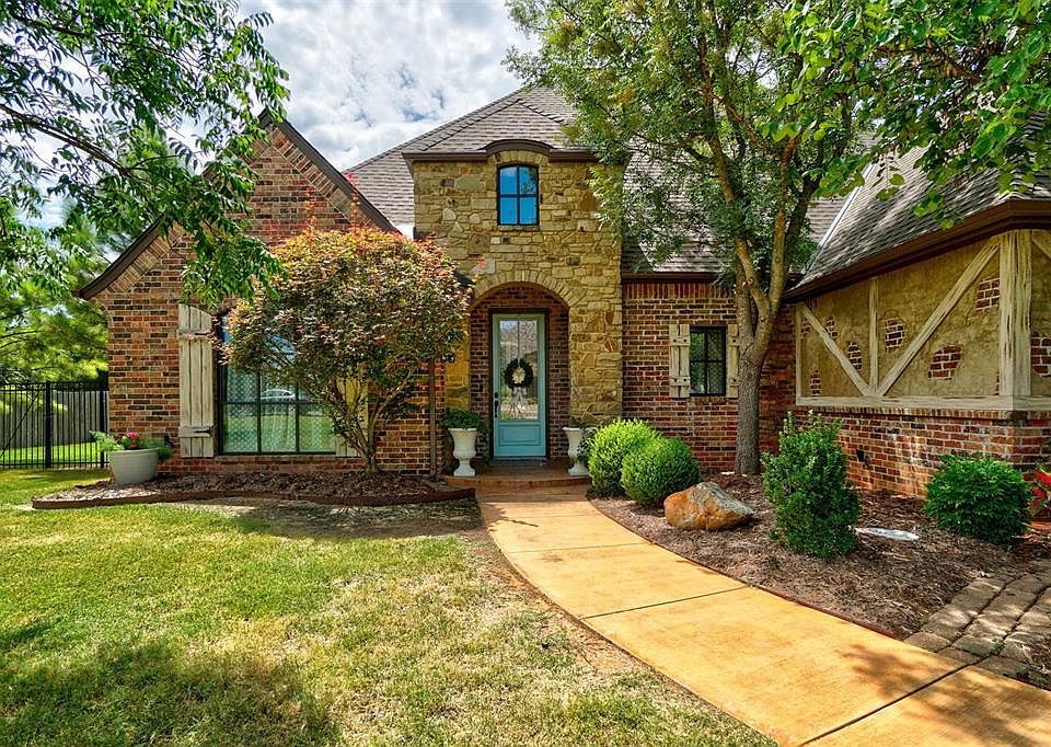 1st image of 10845 W San Lorenzo Dr