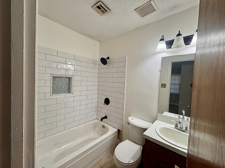 2703 Rainbow Dr — Photo 5
