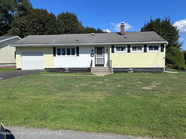 8 Ridge Road, Ravena, NY 12143